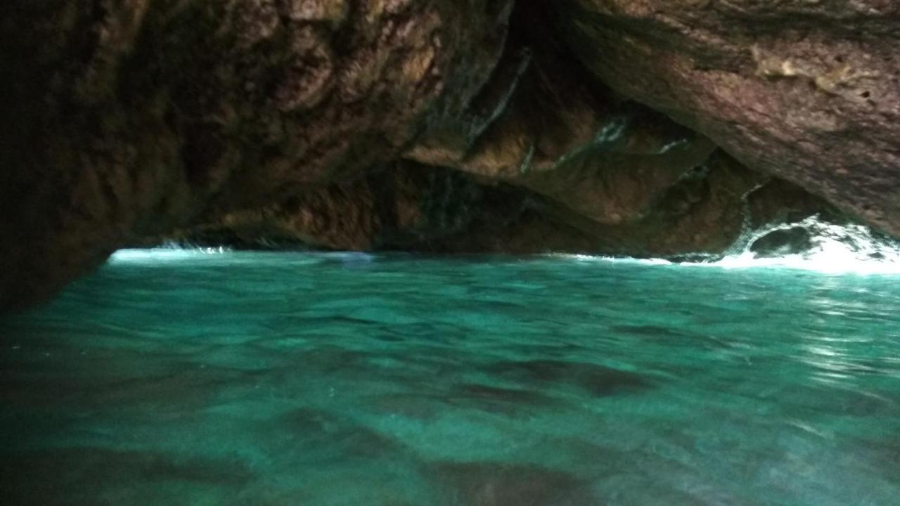 Aiolos Kalamaki  外观 照片